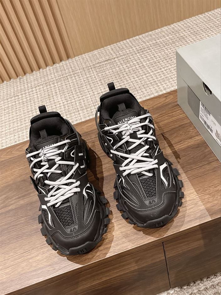 BALENCIAGA TRACK TRAINERS SNEAKER – BLA074