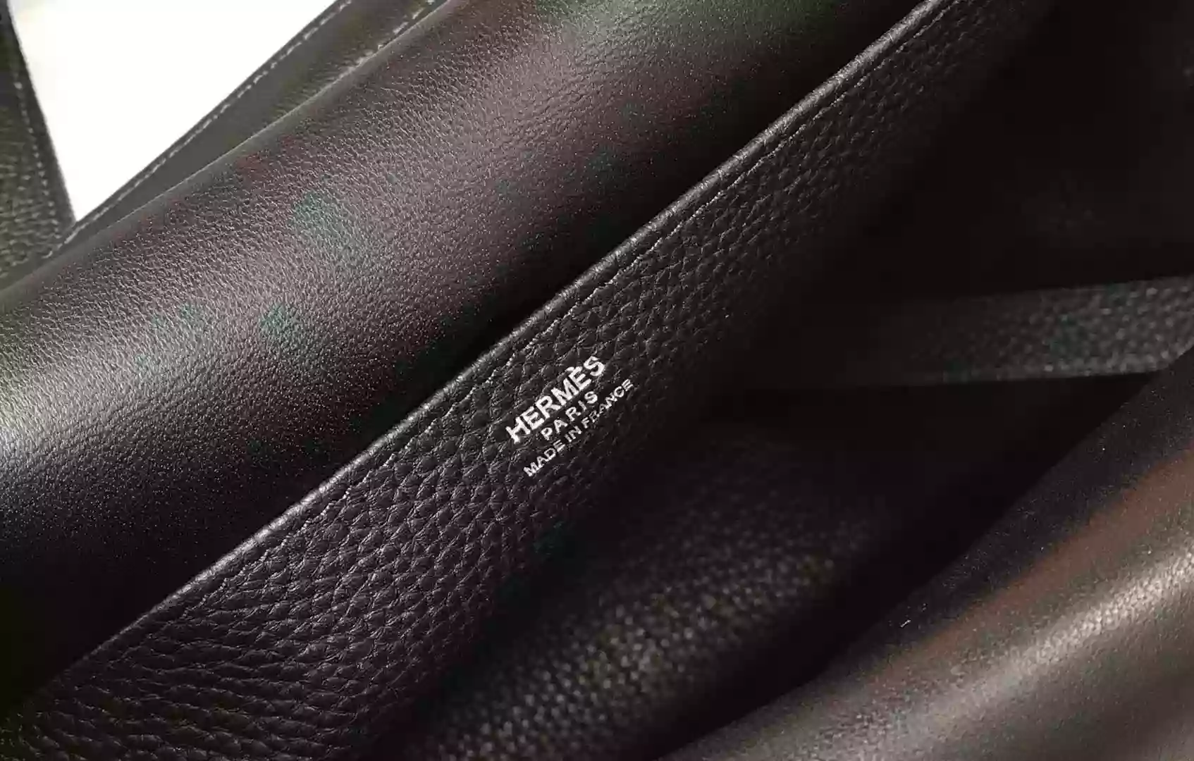 Hermes Halzan 31cm Bag In Black Clemence Leather – HW099