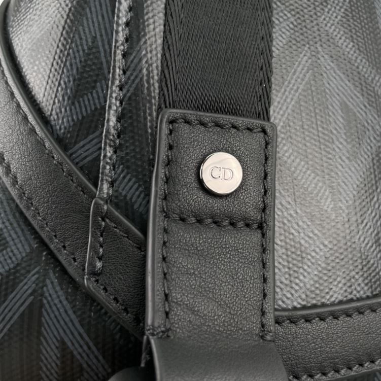 DIOR HIT THE ROAD BACKPACK – DIO035