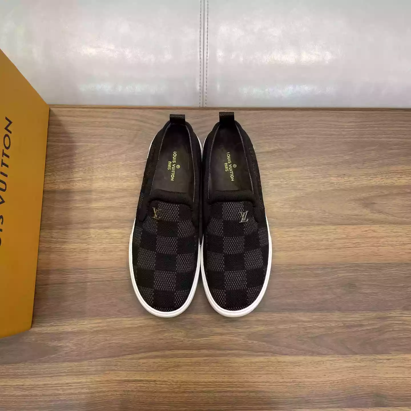 PACIFIC LOAFERS IN BLACK – VL048