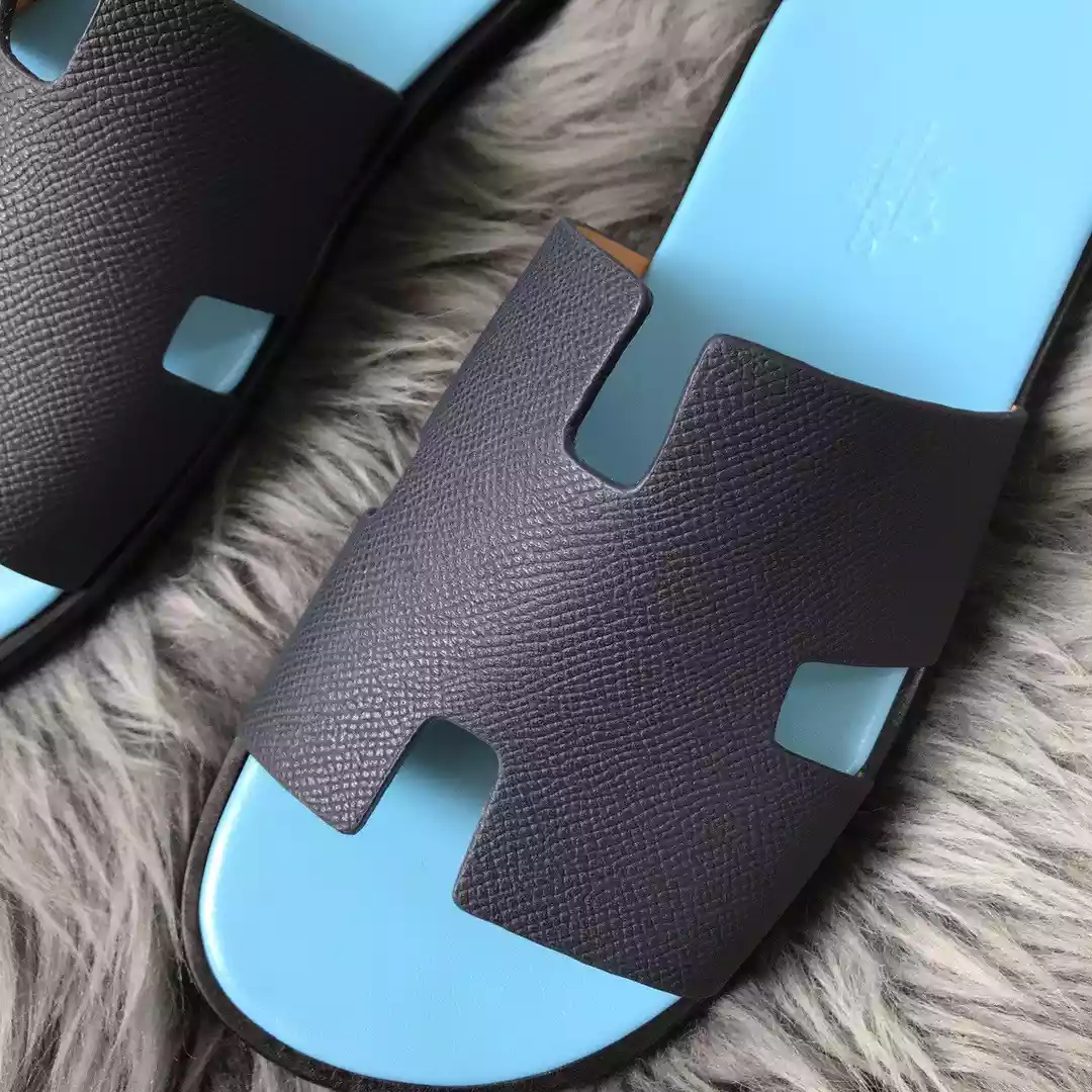 HERMES MEN’S IZMIR SANDALS IN BLACK EPSOM CALFSKIN – HMSD028