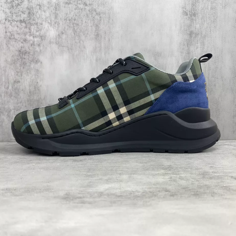 BURBERRY PLATFORM SNEAKERS – BBR063