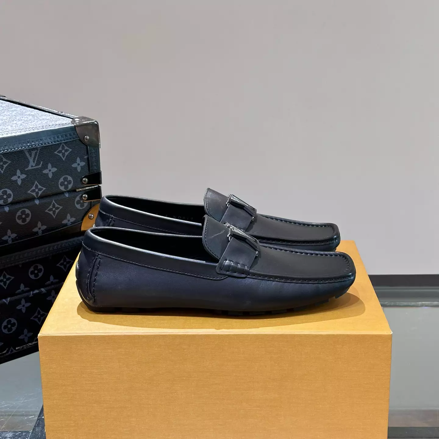 MONTE CARLO MOCASSIN IN BLACK – VL044