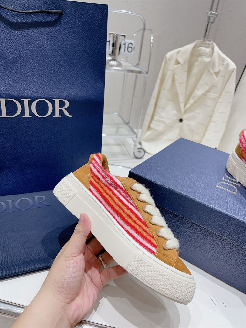 DIOR TEARS B33 SNEAKER LIMITED AND NUMBERED EDITION – DO137