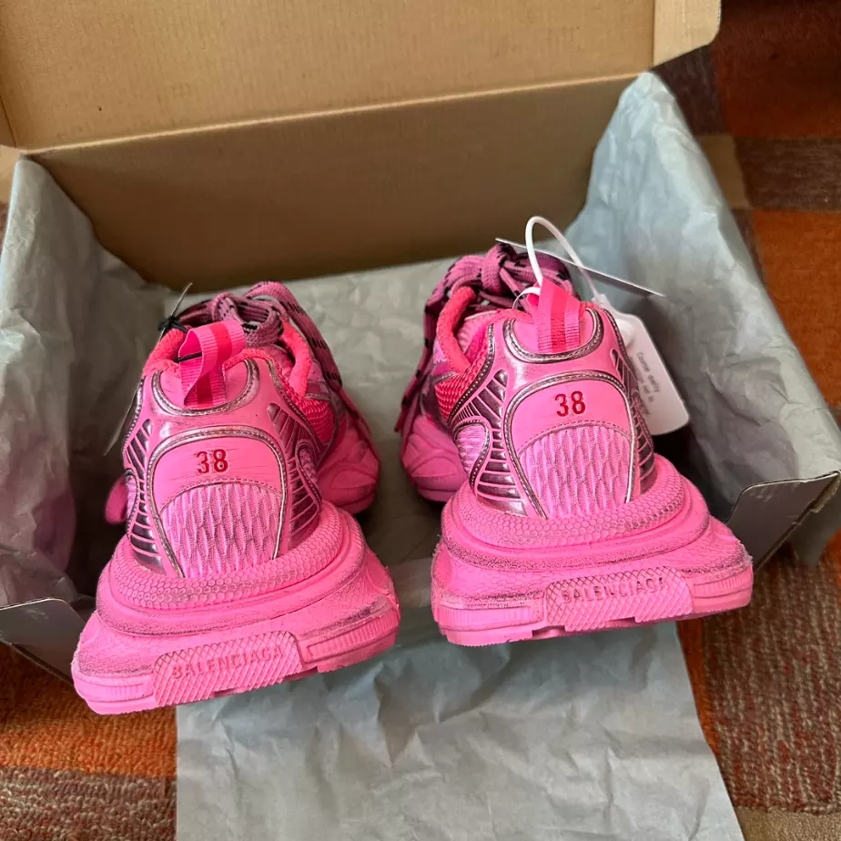 BALENCIAGA WOMEN’S 3XL SNEAKER – BLA0106