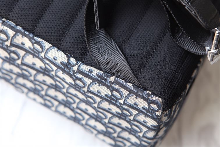 DIOR RIDER BACKPACK BEIGE AND BLACK DIOR OBLIQUE JACQUARD – DIO028