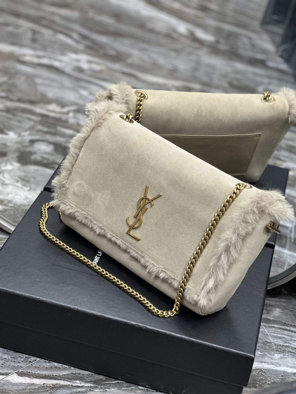 YSL KATE MEDIUM SUPPLE/REVERSIBLE CHAIN BAG IN SUEDE AND SHEARLING – YB046