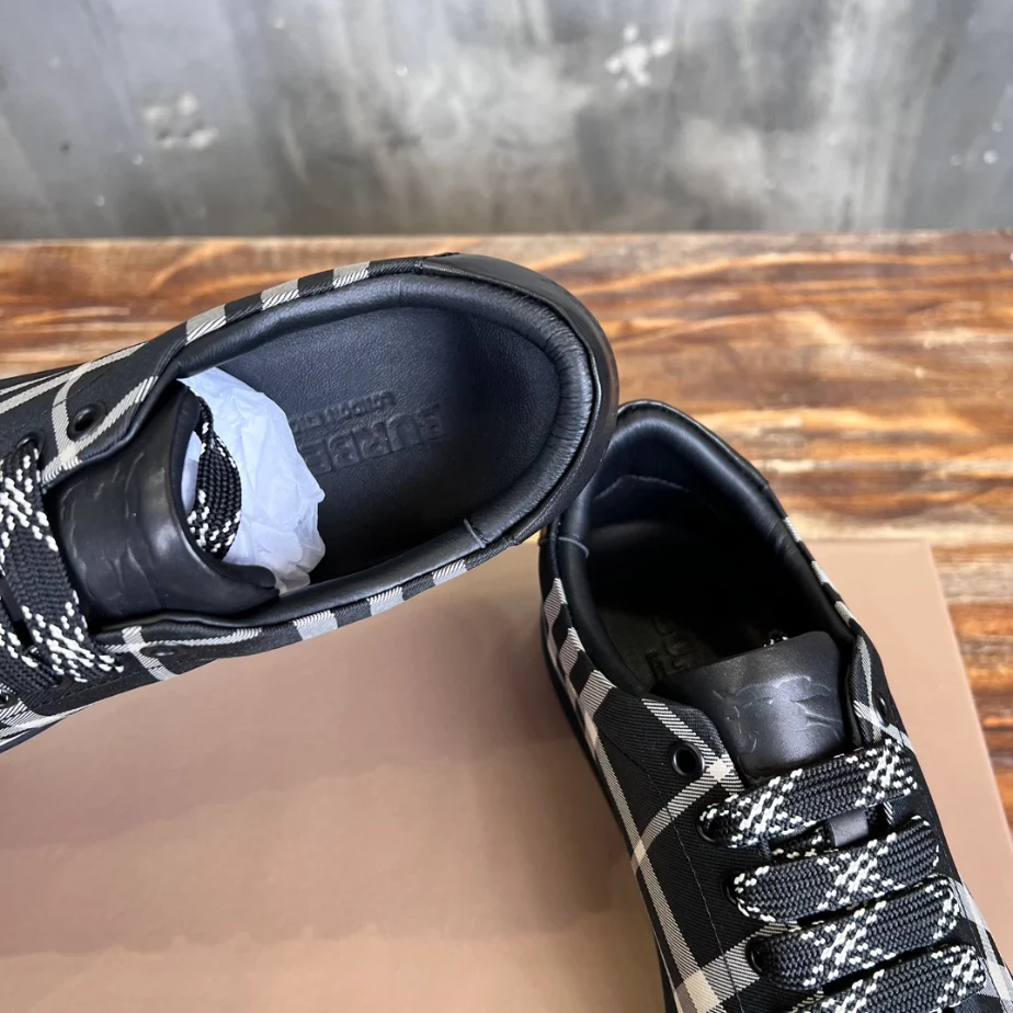 BURBERRY CHECK AND LEATHER SNEAKERS – BBR073