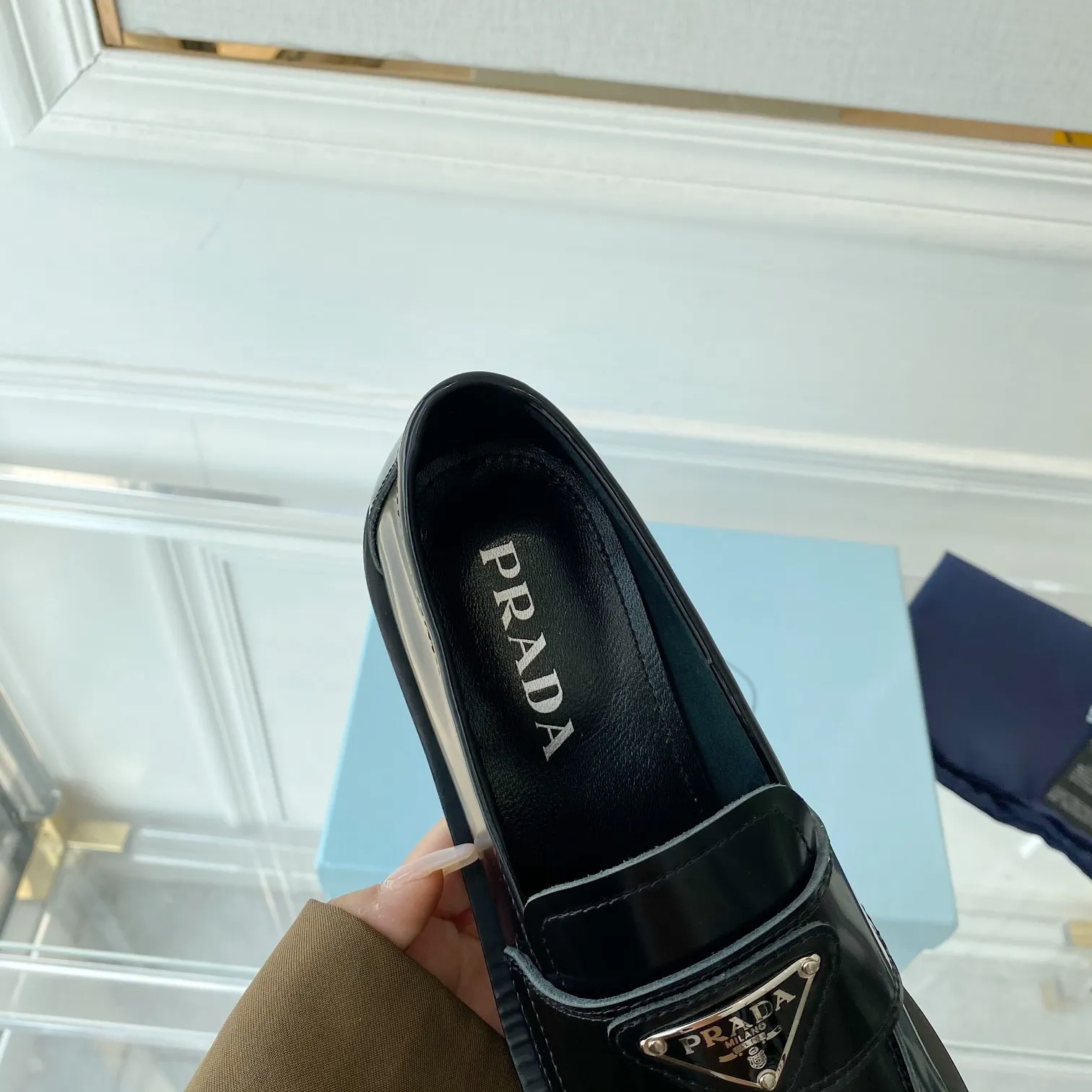 Prada Women’s Loafers In Black Unlined Brushed Leather – PRL005