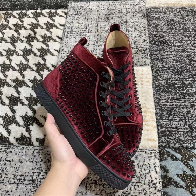 CHRISTIAN LOUBOUTIN HIGH TOP SNEAKER – CLS009