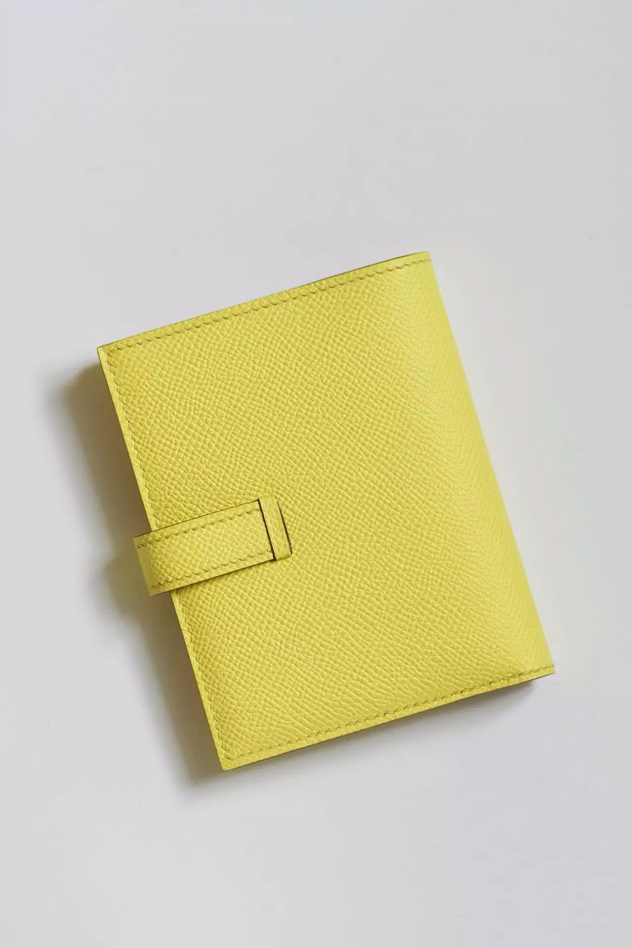 Hermes Bearn Compact Verso Handmade Wallet in Lime Epsom Calfskin – HW136