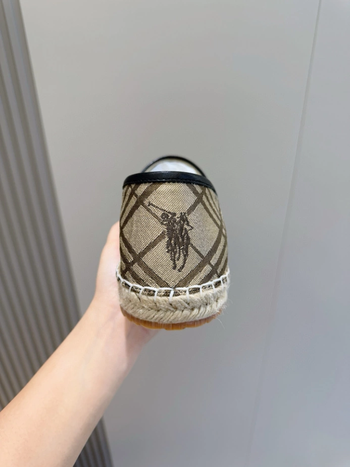 BURBERRY CANVAS STRAW BUCKET – BBR040