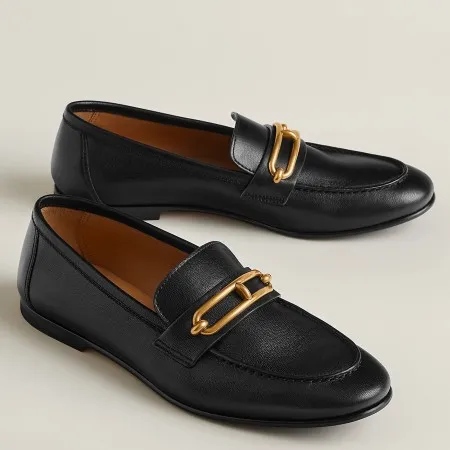 Hermes Women’s Colette Loafers in Black Leather – HM069
