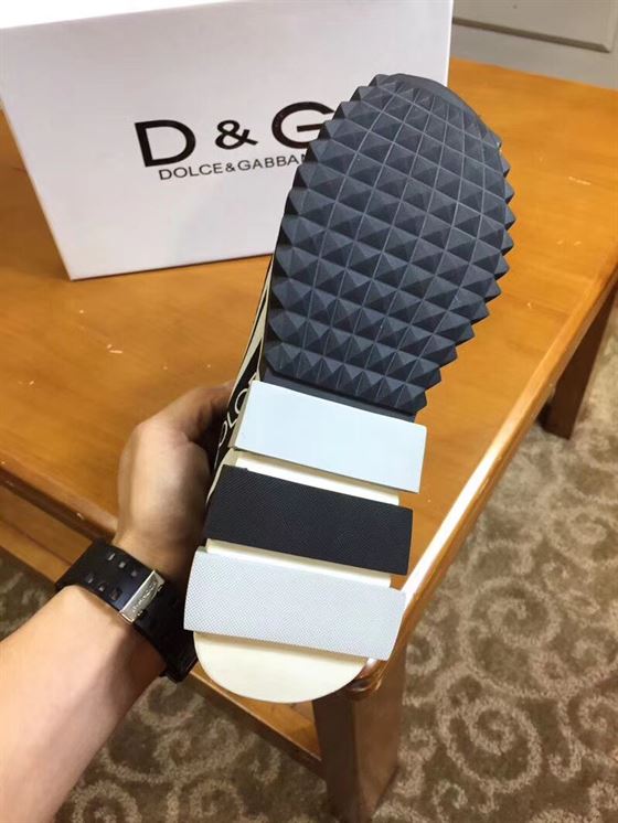 DOLCE & GABBANA SORRENTO SNEAKERS GRAFFITI IN BLACK – DG027