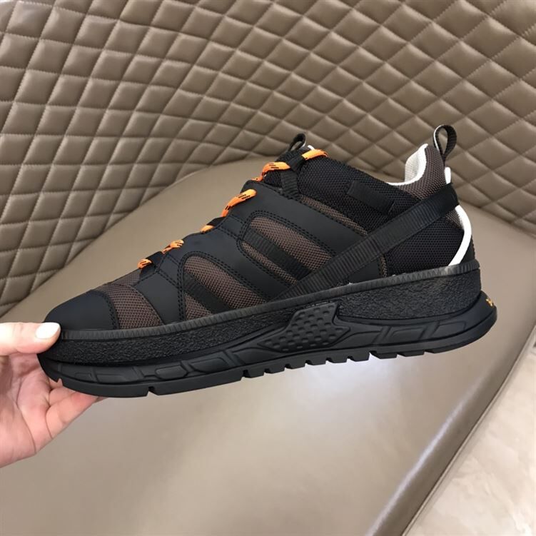 BURBERRY UNION SNEAKERS – BBR020