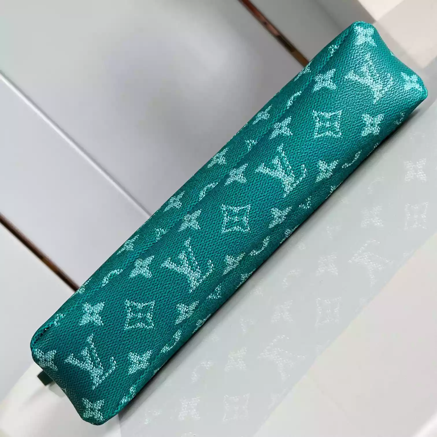 POCHETTE VOYAGE SOUPLE GREEN MONOGRAM ECLIPSE M12665 – LW405