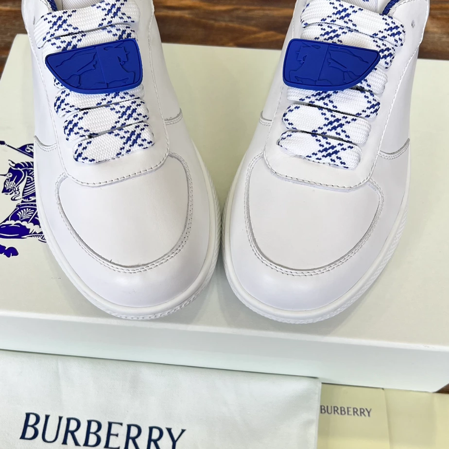 BURBERRY LEATHER TERRACE SNEAKERS – BBR086