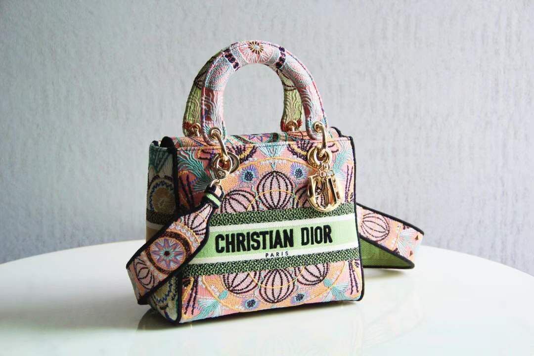 DIOR MEDIUM LADY D-LITE BAG IN MULTICOLOR LIGHTS EMBROIDERY – DOB017