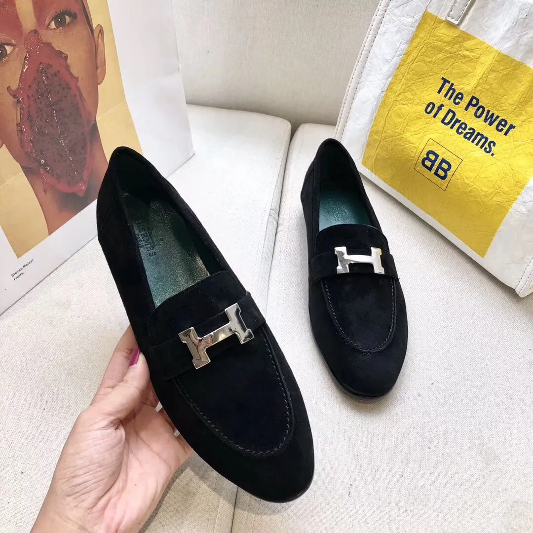 Hermes Women’s Paris Loafers In Black Velvet – HM081