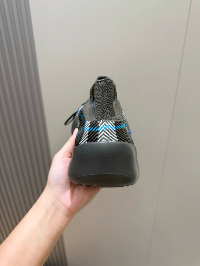 BURBERRY CHECK KNIT NEPTUNE SNEAKERS – BBR057