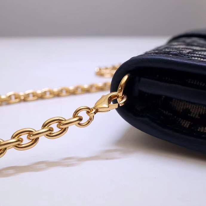 DIOR MONTAIGNE 30 CLUTCH CHAIN BAG – DOB014