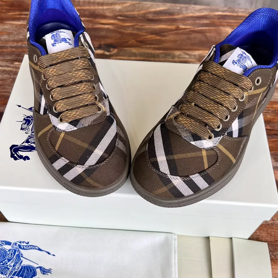 BURBERRY CHECK TERRACE SNEAKERS – BBR069