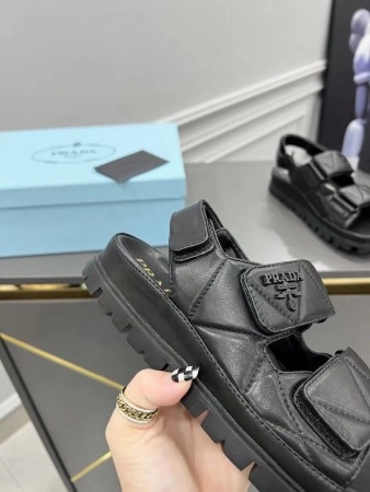 PRADA PADDED SANDALS IN BLACK NAPPA LEATHER – PSD039