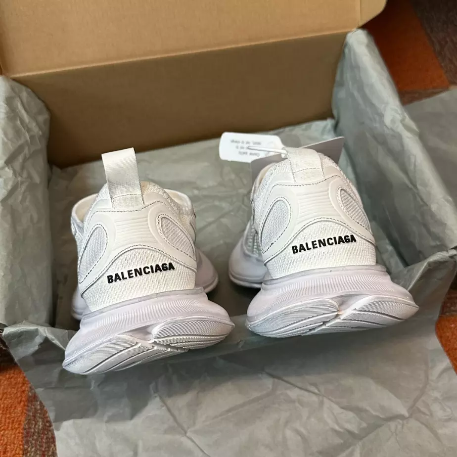 BALENCIAGA CIRCUIT SNEAKER – BLA100