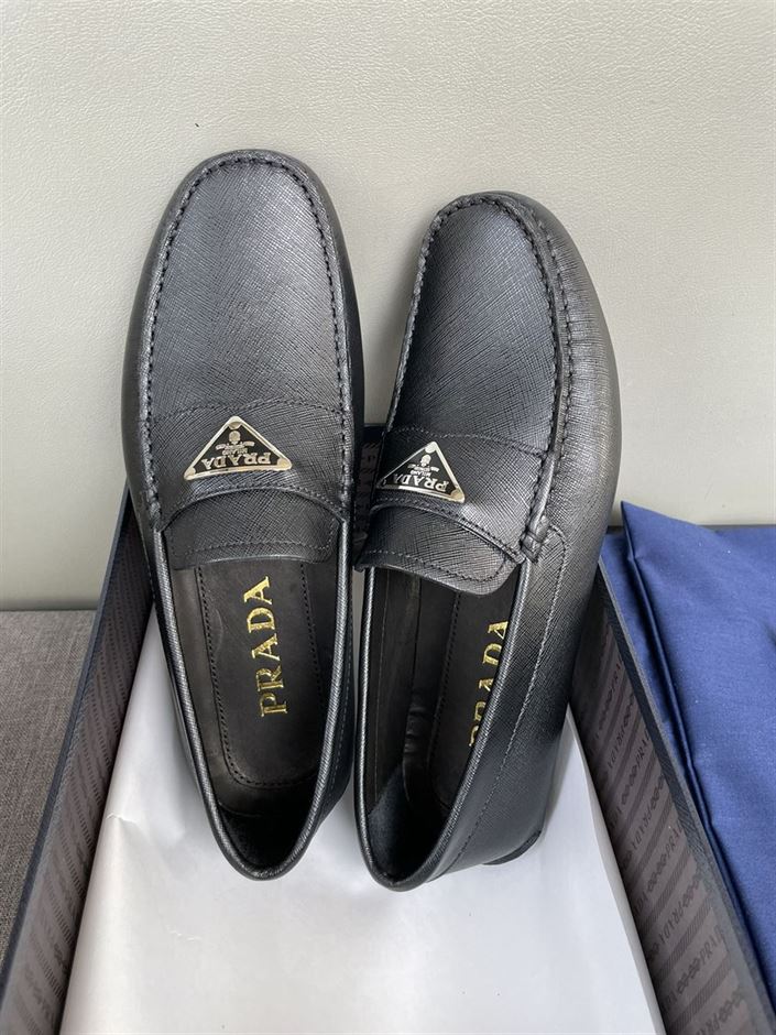 PRADA SAFFIANO LEATHER DRIVER – PRS036