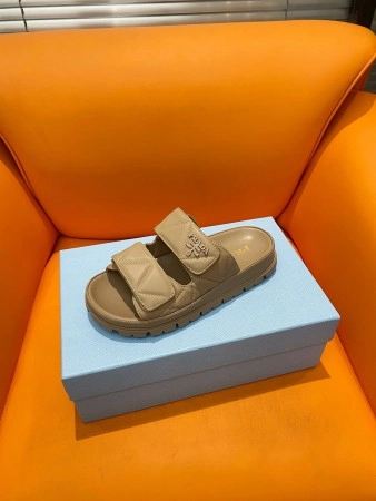 PRADA WOMEN’S SANDALS IN BEIGE PADDED NAPPA LEATHER – PSD024