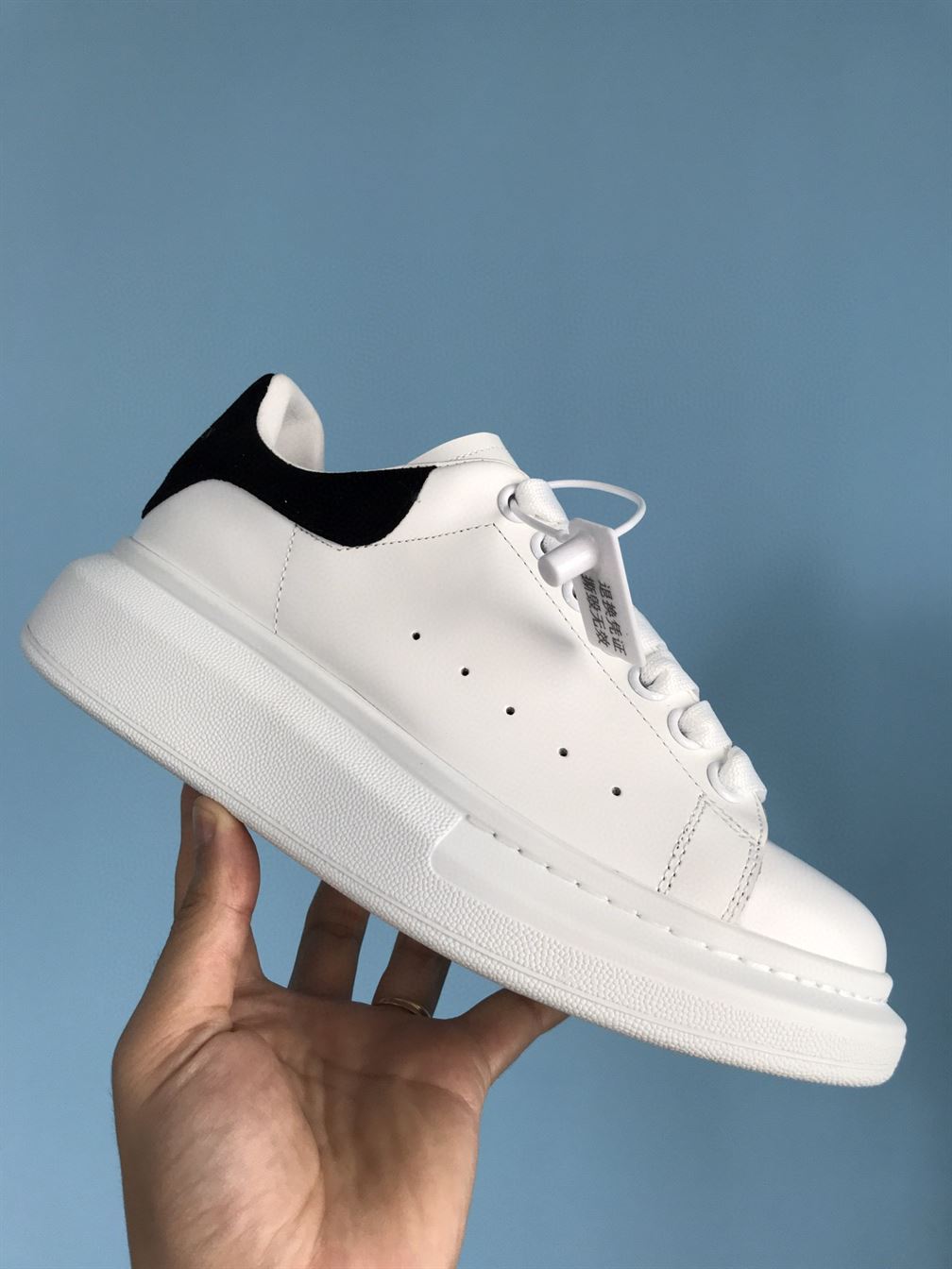ALEXANDER MCQUEEN SNEAKER – ALD005