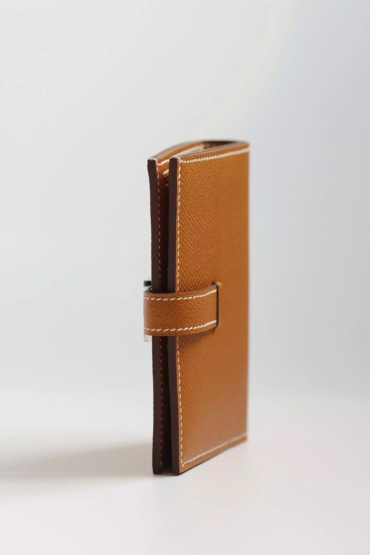 Hermes Bearn Compact Handmade Wallet in Gold Epsom Calfskin – HW152