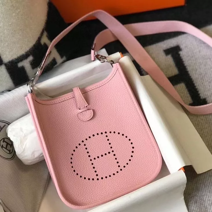 Hermes Evelyne III TPM Bag In Pink Clemence Leather – HW052