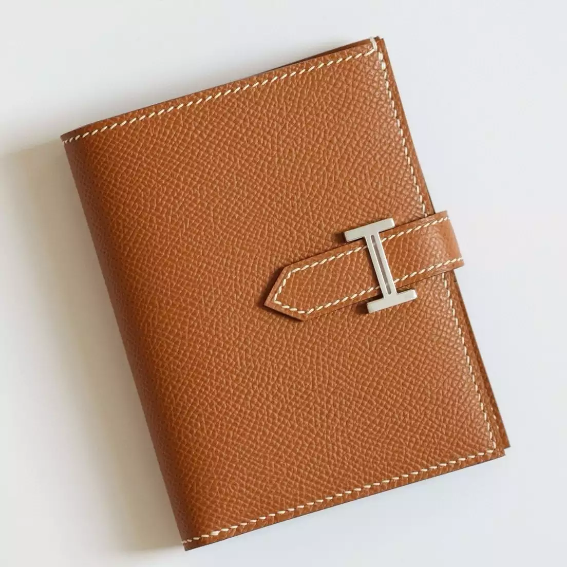 Hermes Bearn Compact Handmade Wallet in Gold Epsom Calfskin – HW152