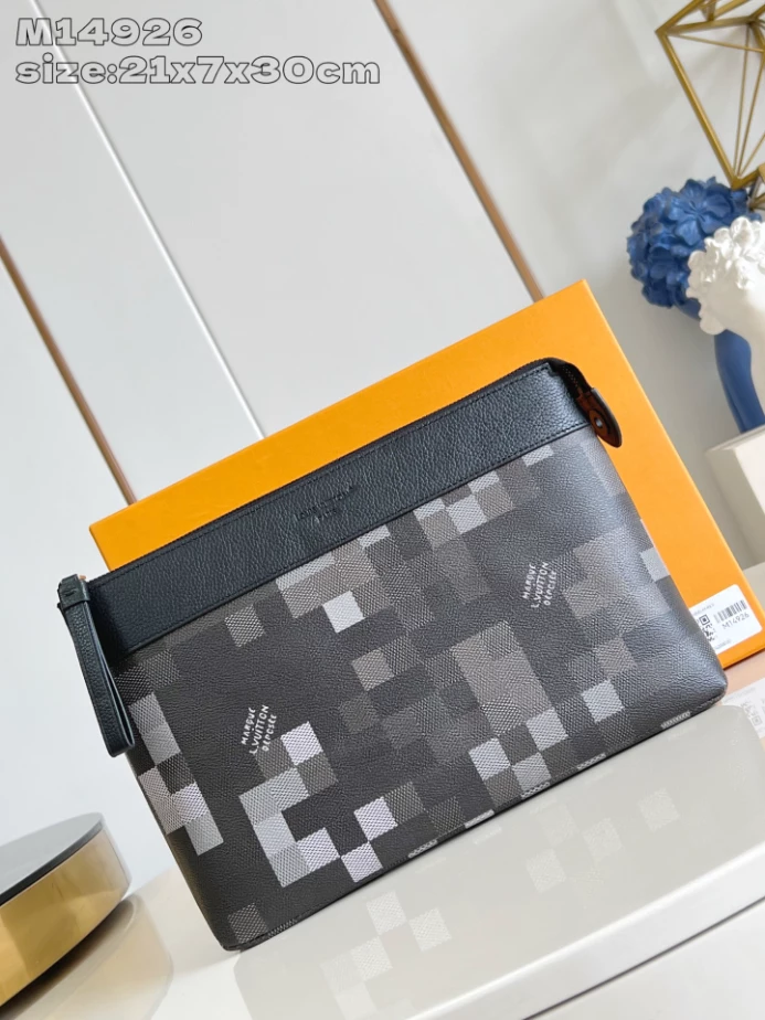 POCHETTE VOYAGE SOUPLE BLACK DAMOFLAGE CANVAS DAMOFLAGE BLACK COATED CANVAS – LW382