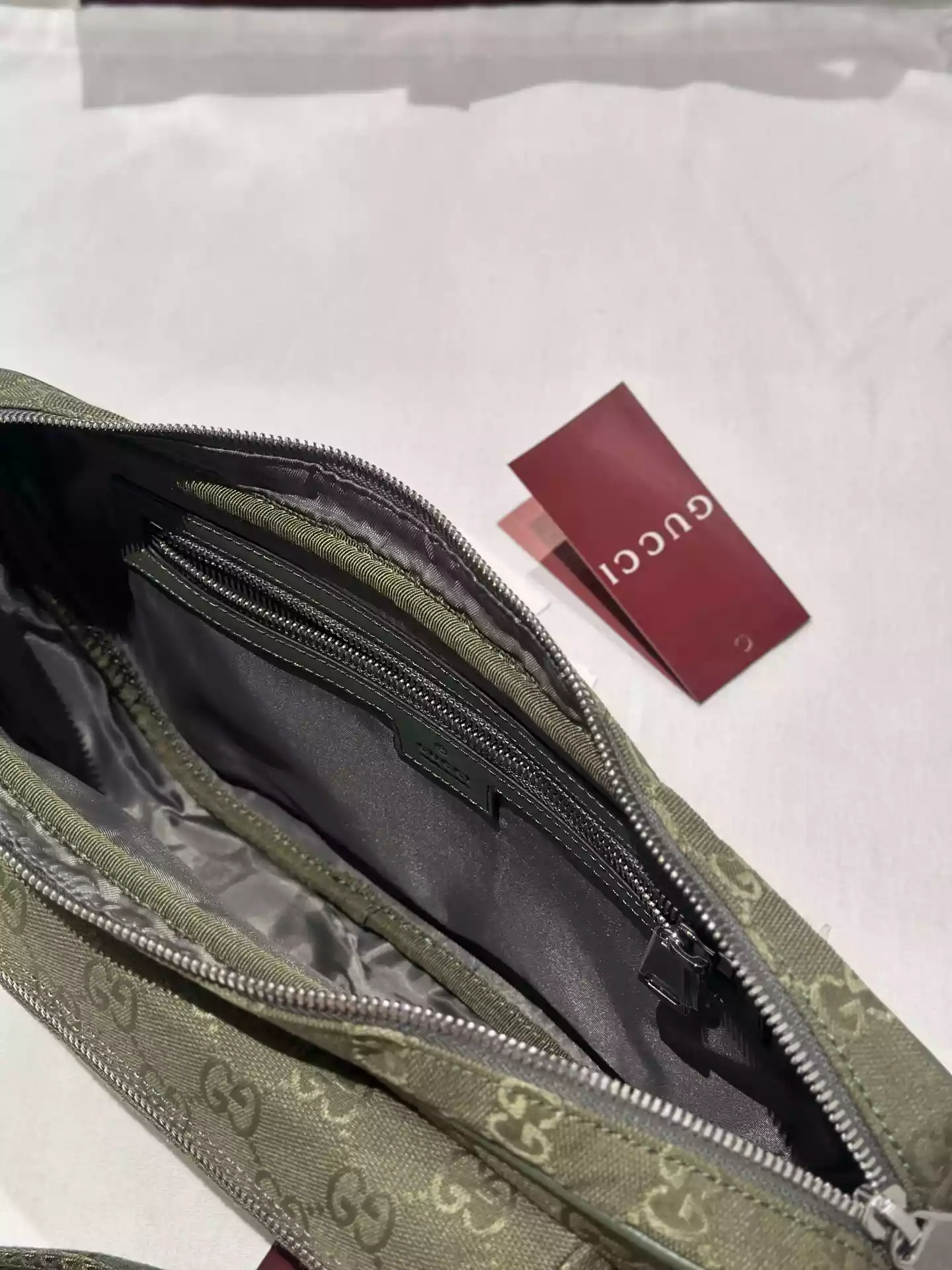 Ophidia small slingbag in Beige GG Canvas – BG065