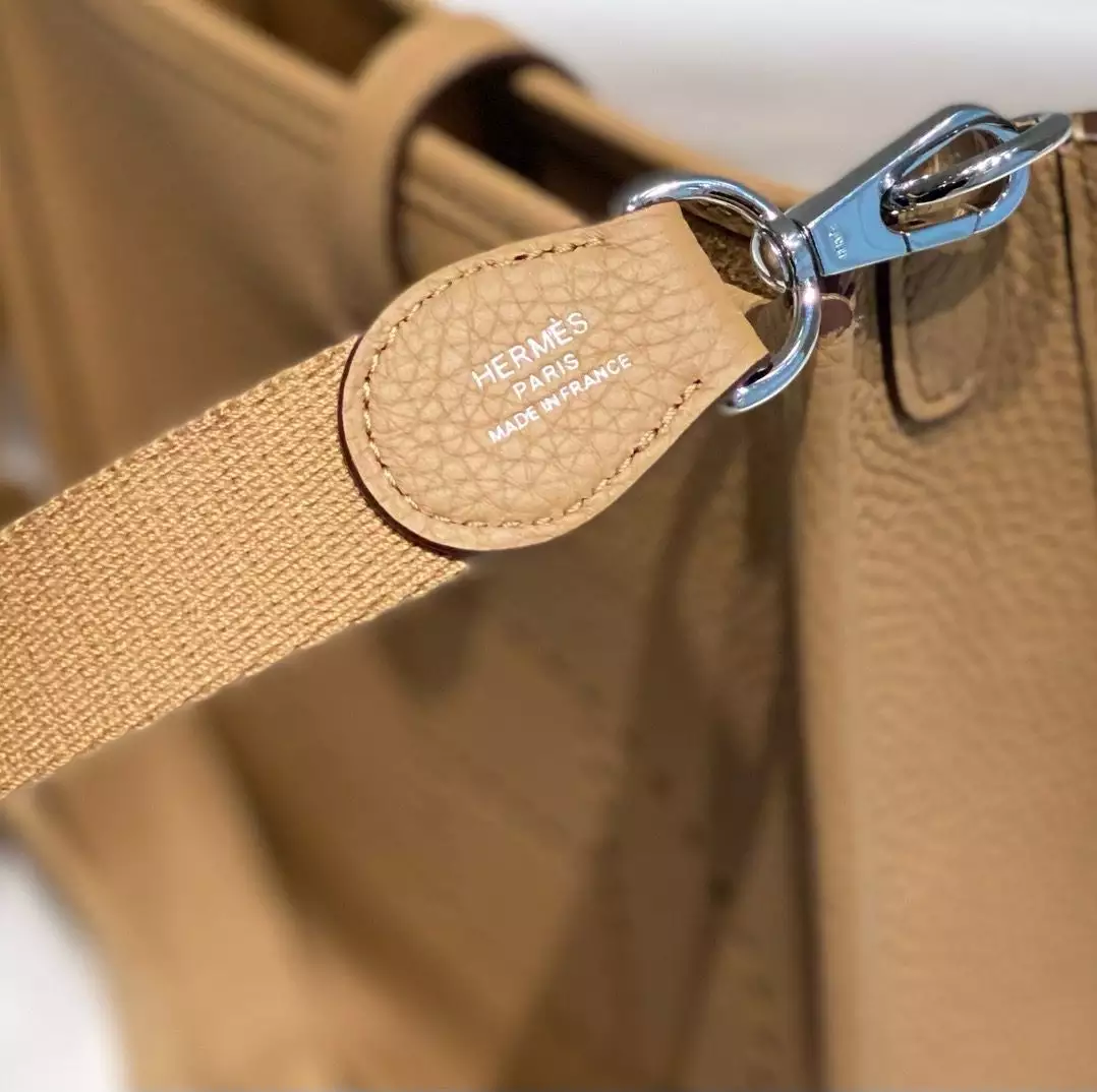 Hermes Evelyne III TPM Bag In Chai Clemence Leather – HW045