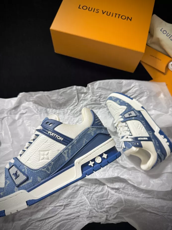 LOUIS VUITTON TRAINER SNEAKER – LVS249