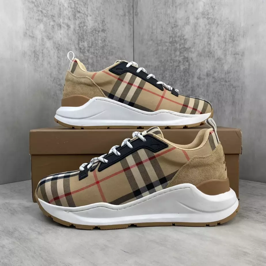BURBERRY PLATFORM SNEAKERS – BBR058