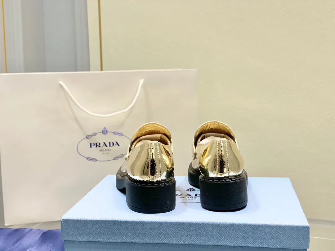 Prada Women’s Loafers In Gold Metallic Leather – PRL004