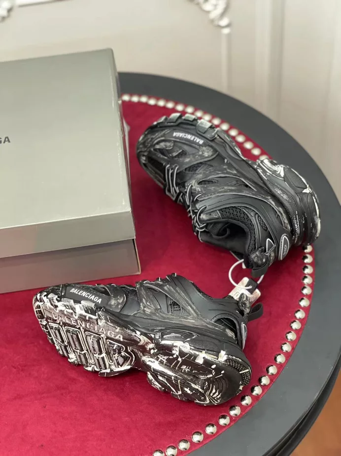 BALENCIAGA TRACK SNEAKER – BLA127