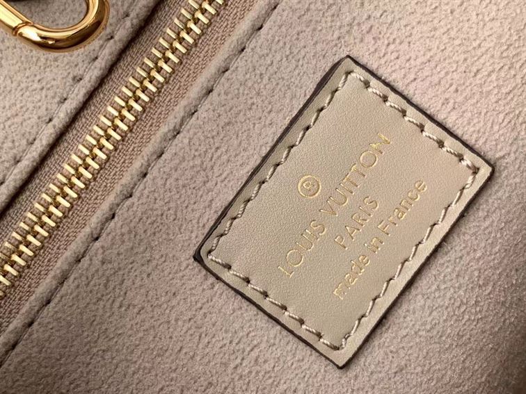 LOUIS VUITTON ONTHEGO PM MONOGRAM EMPREINTE – LW034