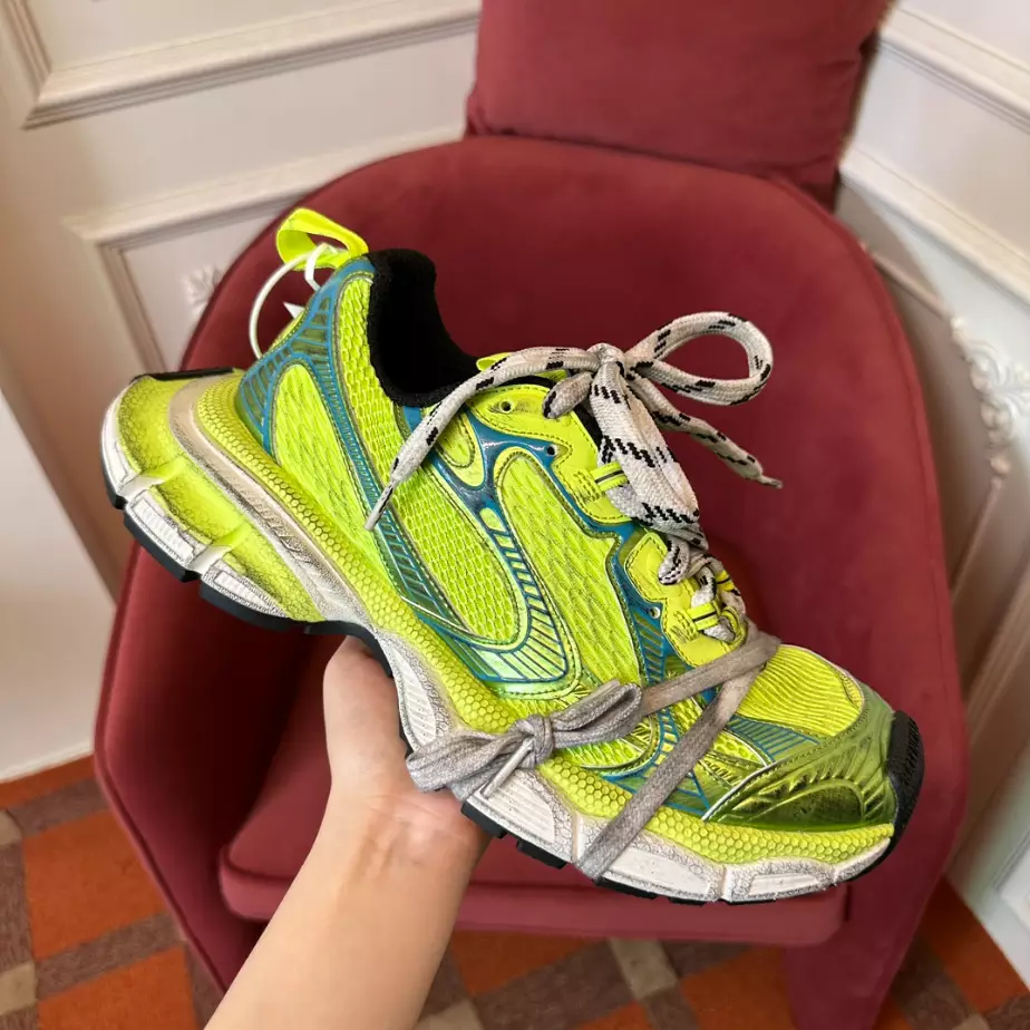 BALENCIAGA MEN’S 3XL SNEAKER – BLA112