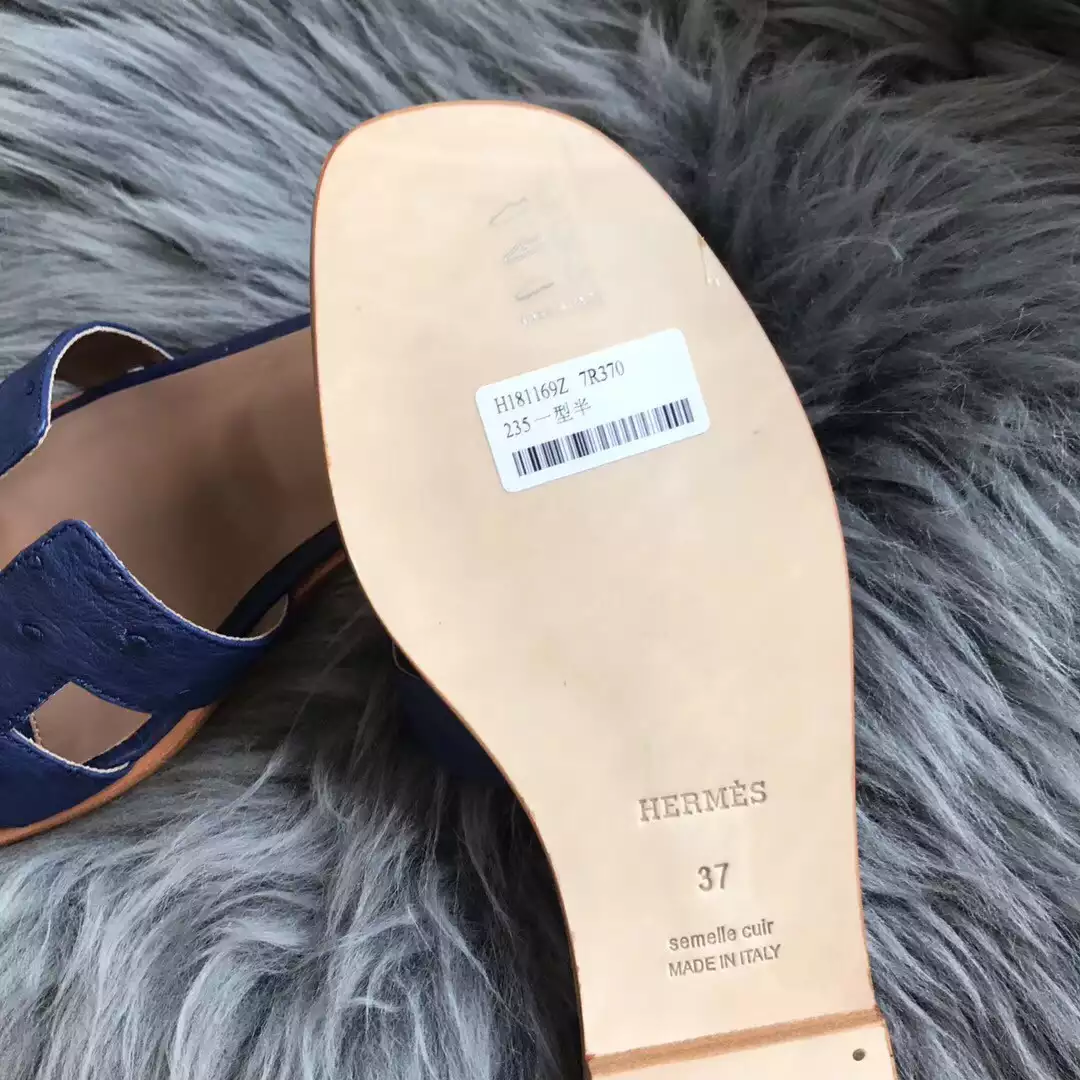 HERMES ORAN SLIDE SANDALS IN BLUE ROY OSTRICH LEATHER – HMSD076