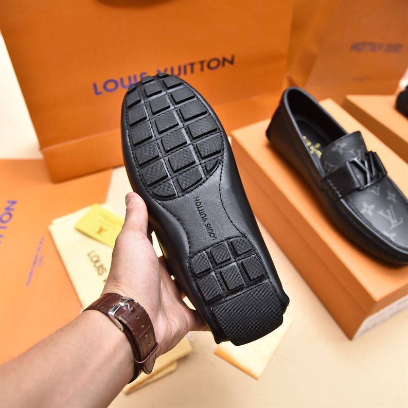 LOUIS VUITTON MOCCASIN – VL035