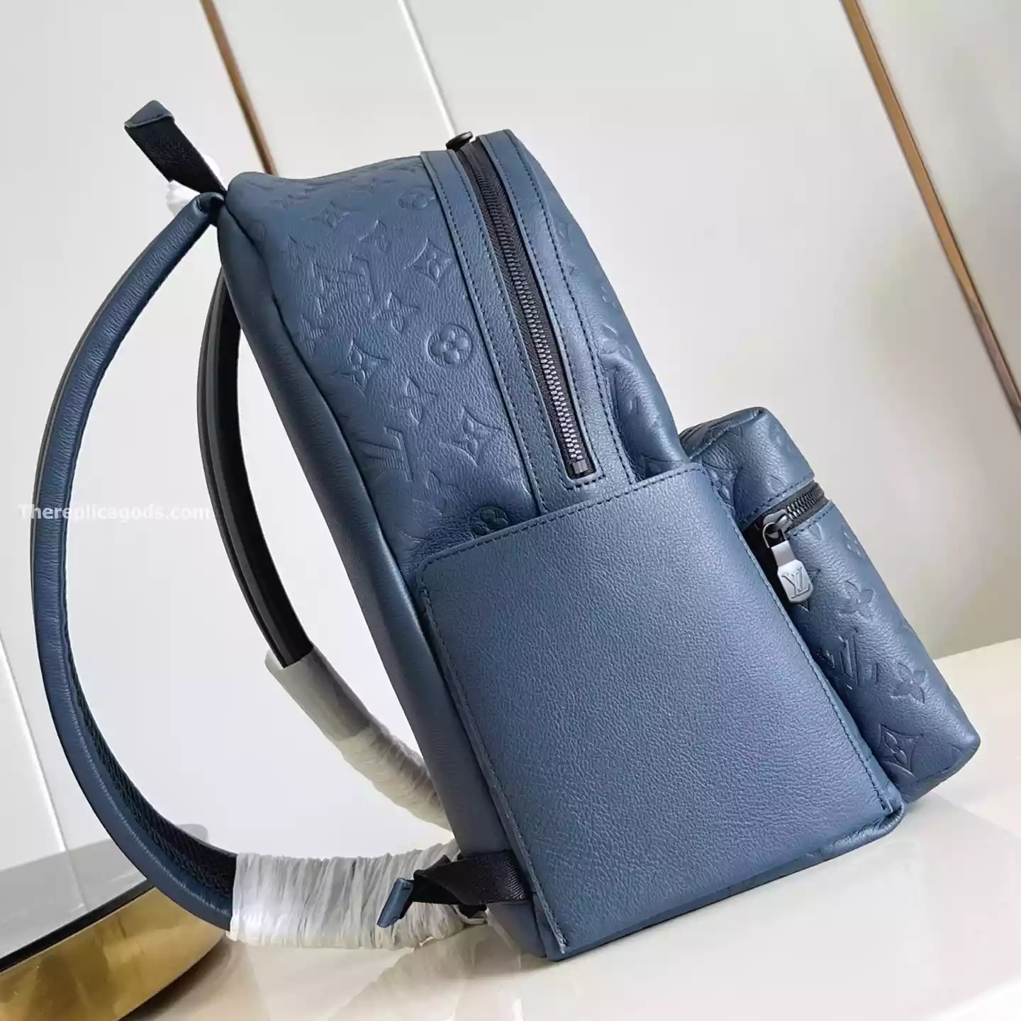 DISCOVERY BACKPACK PM IN NAVY BLUE – LW317