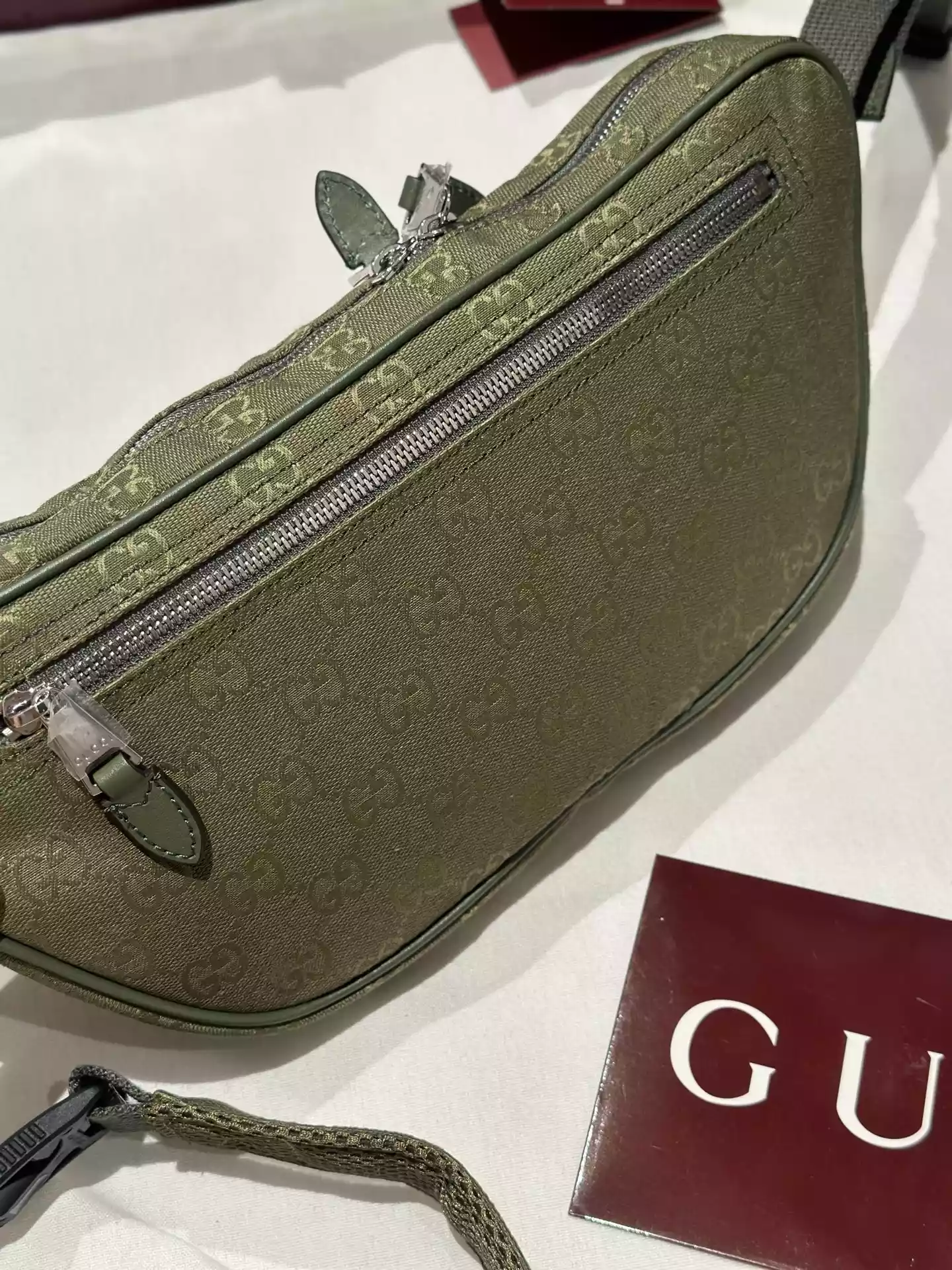 Ophidia small slingbag in Beige GG Canvas – BG065