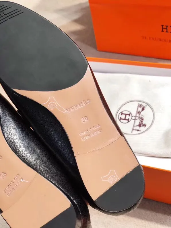 Hermes Women’s Paris Loafers In Noir Goatskin – HM084