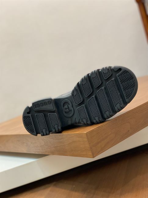 GUCCI GG SUPREME LACE-UP LOAFERS – GL029