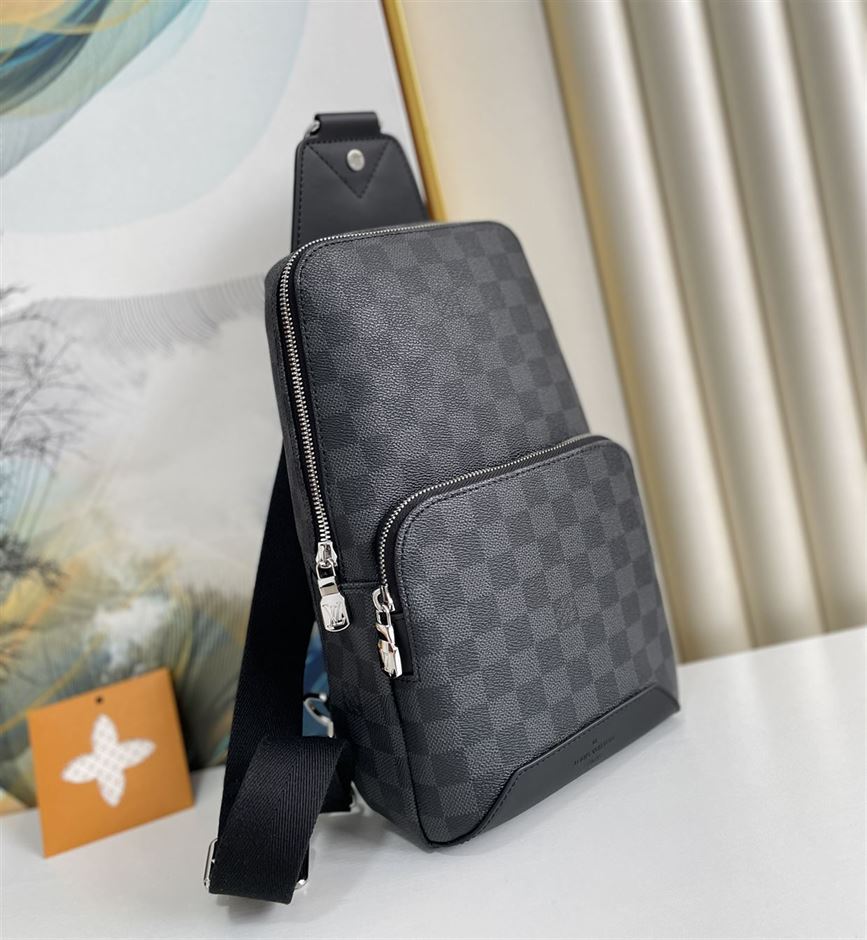 LOUIS VUITTON AVENUE SLING BAG – LVB007